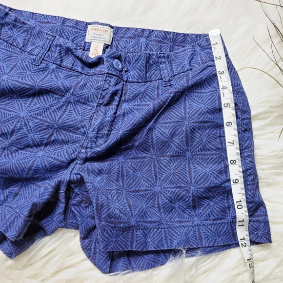 Khakis by Gap Shorts - Picture 8 of 8